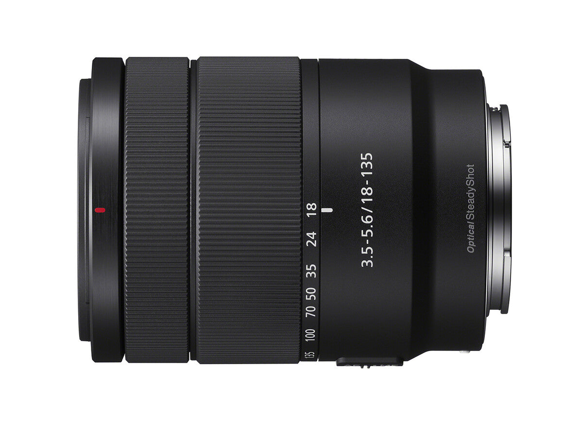 Lente Sony E 18-135mm f/3.5-5.6 OSS – Zoom Todo Terreno de Alta Ampliación con Estabilizador Óptico para Montura E (APS-C)
