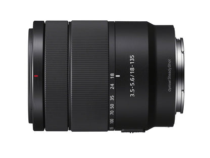 Lente Sony E 18-135mm f/3.5-5.6 OSS – Zoom Todo Terreno de Alta Ampliación con Estabilizador Óptico para Montura E (APS-C)