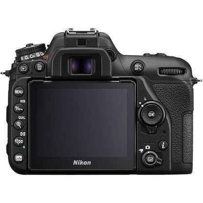 Combo Cámara Nikon D7500 + Lente 18-140 + Memoria 64GB + Estuche