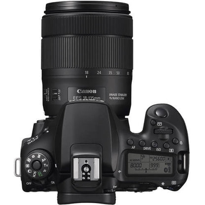 Cámara Canon EOS 90D con lente 18-135