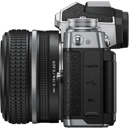 Cámara Mirrorless Nikon Z fc con Lente 16 a 50 milimetros | Diseño Retro y Rendimiento Moderno