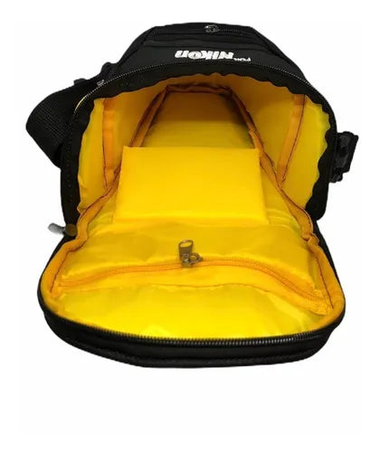 Estuche Nikon para cámaras y accesorios