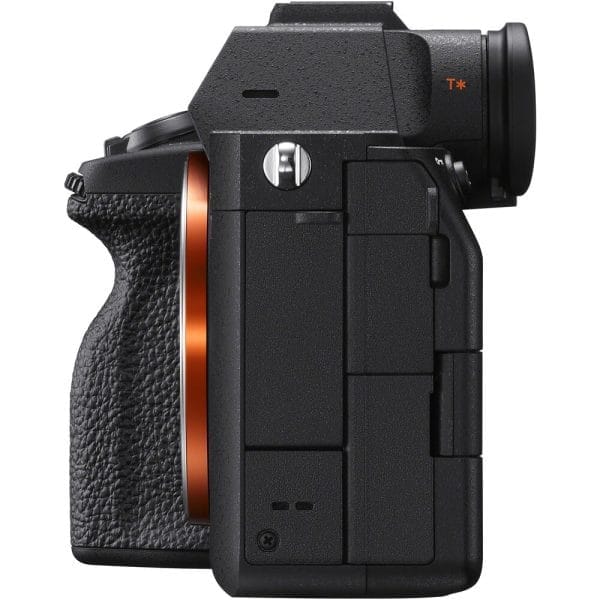 Cámara Sony 7 IV Cuerpo + Memoria + Estuche