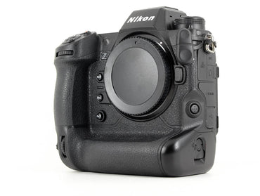 Cámara Mirrorless Full-Frame Nikon Z9 (Solo Cuerpo)