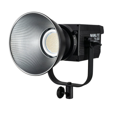 Nanlite FS-200 – Foco LED de Estudio Profesional de 200W con Luz de Día Balanceada